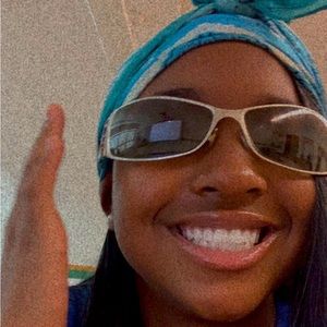 Meet your Posher, Leyonce